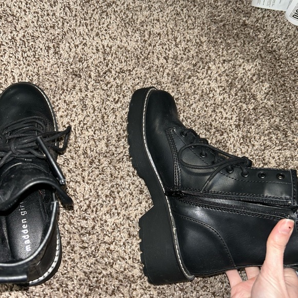 Madden girl combat boots - Picture 2 of 4